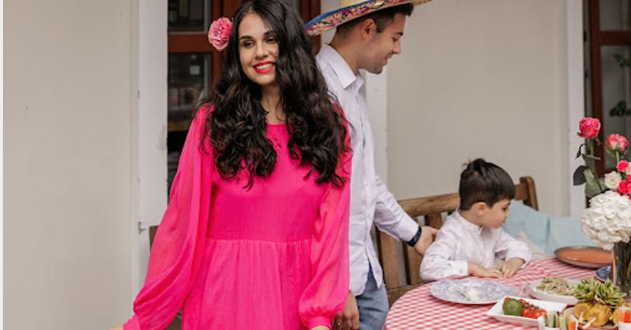 Mexican woman in pink dress